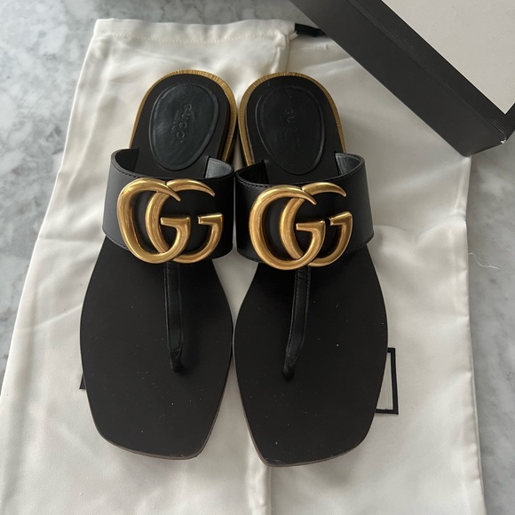 Authentic GUCCI sandals - Picture 1 of 9